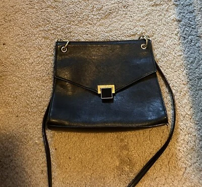 Cartera de cuero negra Kate Landry Foto 1 de 4