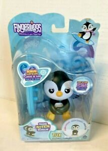 NEW WowWee 3678 Fingerlings Baby Penguin TUX Black and White Interactive Toy