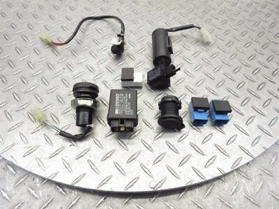 Yamaha Royal Star Venture XVZ1300 2003 99-05 intermitente relé de señal botón de crucero Foto 1 de 4