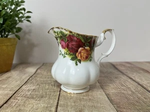 Vintage Royal Albert OLD COUNTRY ROSES Creamer ~ Made in England 3.5” Tall - Picture 1 of 5