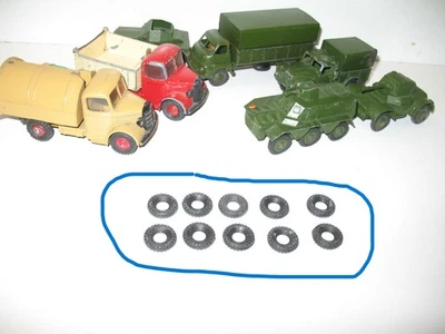 D25, DINKY X 10 Pneumatici Tratteggio per Camion GB, Militare, Jeep Universal - Immagine 1 di 3