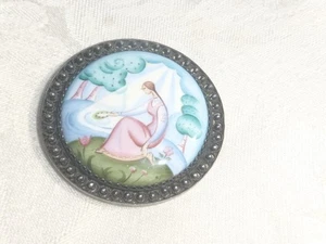 VINTAGE ROSTOV FINIFT RUSSISCHE EMAILLE FILIGRANE BROSCHE MÄDCHEN LANDSCHAFT ANSTECKNADEL - Bild 1 von 5