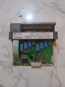 Módulo de salida de relé Allen-Bradley SLC 500 1746-OW8 - 8 puntos - USADO - Imagen 1 de 8