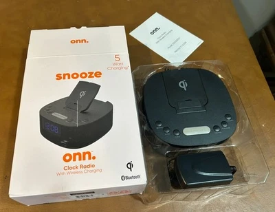 Snooze Onn. Clock Radio with Wireless Charging Bluetooth New in Box 5 Watt - Image 1 of 4
