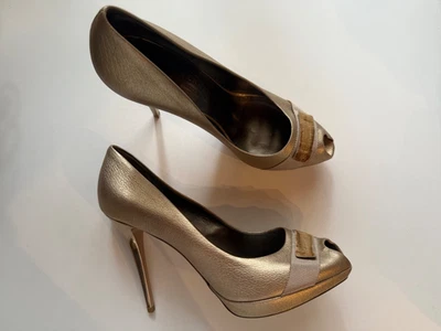 Salvatore Ferragamo Plataforma Tacones Altos Peep Toe Talla 8 Foto 1 de 4