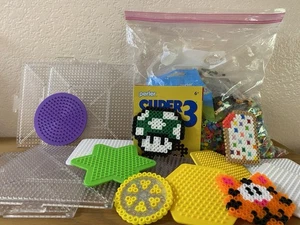 PERLER Perlen BASTELN Konvolut - Perlen, verschiedene Bretter etc. - Bild 1 von 7
