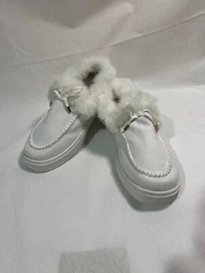 White Moccasins - Fur Lined - Casual Shoe - Size 41 - New Never Worn - Picture 1 of 4