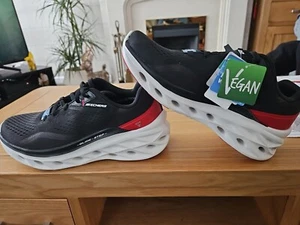 Skechers Glide Step Swift Running Trainer Nero Uomo UK 7,5 £59 Nuovo con etichette - Foto 1 di 5
