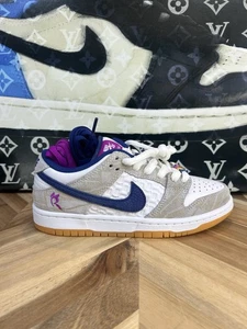 Nike SB Dunk Low Rayssa Leal FZ5251-001 White Purple Men’s 4 Women’s 5.5 - Bild 1 von 6