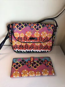 VERA BRADLEY RIO STRIPE FLAP CROSSBODY PURSE W/ Organizer Wallet Vinyl - Picture 1 of 10