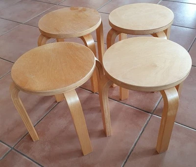 Vintage IKEA Vier 'Frosta' Hocker in Kindergröße - Design Klassiker Alvar Aalto - Bild 1 von 4