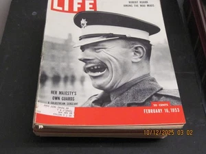 LIFE MAGAZINE 1953 FEBRUARY 16 HER MAJESTY'S OWN GUARDS COLDSTREAM SERGEANT - Picture 1 of 1