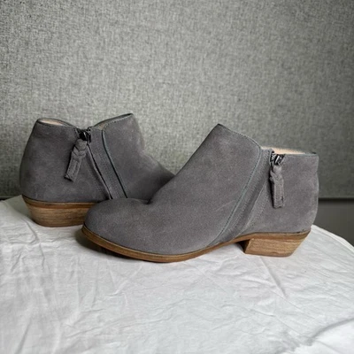 Botines de gamuza gris Softwalk para mujer talla 7 anchos Foto 1 de 4