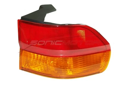 Luz trasera exterior derecha lado pasajero Honda Odyssey 2002-2004 Foto 1 de 2
