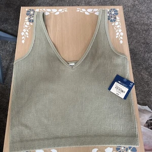 Arizona Ribbed Cropped Top Woman's X-Large Tennessee Saige Sleeveless V Neck - Picture 1 of 4
