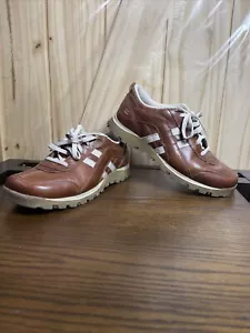 Women's Skechers Casual Athletic Shoe - Brown w/ White Stripes - Size 8 - Picture 1 of 8