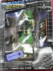 1983 Remco DoomTech Mantech Enemy Robot Warriors Action Figure in Box Green NOS - Picture 1 of 13