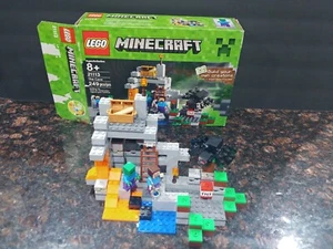 LEGO Minecraft The Cave (21113) Retired Product 100% Complete - Picture 1 of 8