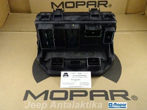 Fuse Relay-Distribution Box Jeep Wrangler JK 2008 4692236AK New OEM Mopar - Picture 1 of 9