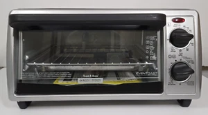Black & Decker TO1322SBD 4-Slice Toast-R-Oven - Picture 1 of 18