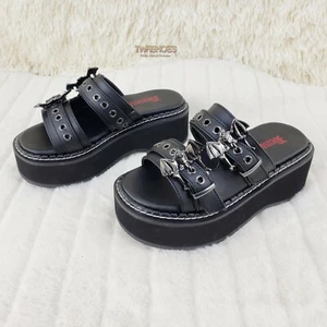 Sandalias sin cordones Emily 100 negras de 2" plataforma con hebilla de murciélago 6-12 NY DEMONIA - Imagen 1 de 9