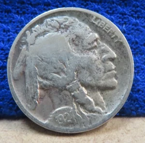 1924 D BUFFALO NICKEL FREE SHIPPING - Picture 1 of 2