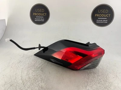 OEM | 2019-2025 Toyota RAV4 LED luz trasera exterior (izquierda/conductor) Foto 1 de 4