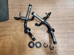 John Deere L110 Lawn Tractor Front Axle Spindles GY20047 GY20048 - Picture 1 of 9