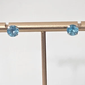Ohrstecker 14 Karat Weißgold 1 kt runder facettierter Blautopas 6,5 mm - Bild 1 von 11