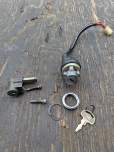 1975 SUZUKI GT250 HUSTLER OEM IGNITION SWITCH AND NECK LOCK WITH SUZUKI KEY - Picture 1 of 10