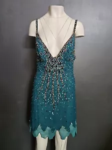 💥ATEMBERAUBENDES MANDALAY Abend COCKTAILKLEID SEIDE verziert Dk. TURQ 10 - Bild 1 von 18