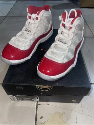 Talla 2y- Jordan 11 Retro Alto Cereza Foto 1 de 4