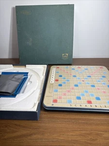 De colección Selchow & Righter 1977 Deluxe Juego Scrabble Edición Tocadiscos. - Imagen 1 de 12