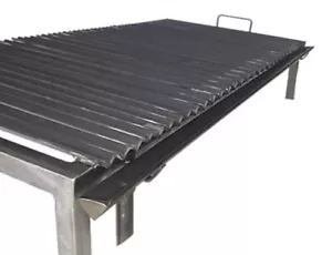 Argentinien Grill - Grill mit V-Winkel 5/8 x 1/8 mit Griffen und Fett - Bild 1 von 8