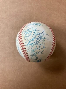 1996 Minnesota Twins Team Signed AL Baseball(34 Signatures) Paul Molitor etc - Picture 1 of 6