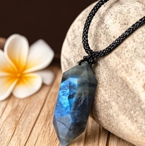 2025 NEW Labradorite Pendant Blue Healing Crystal Necklace Gifts for Woman Man - Picture 1 of 4