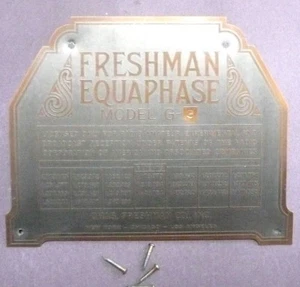 vintage FRSHMAN EQUAPHASE G-3 RADIO:  BRASS NAMEPLATE & ORIG NAILS 5 & 1/4" wide - Picture 1 of 3