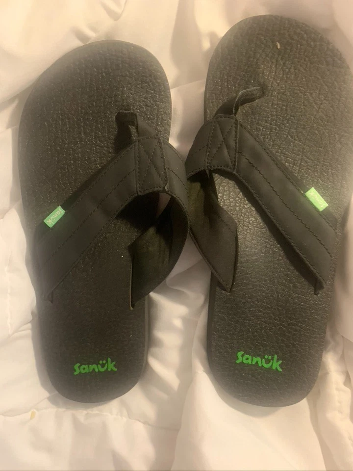 *NUEVO*SANUK*MANCHAS NEGRAS/CHANCLAS/ZAPATOS/SANDALIAS HOMBRE-TALLA. 11-CÓMODO E IMPERMEABLE Foto 1 de 1