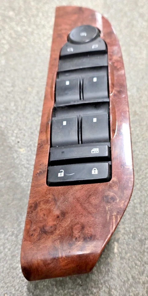 2007- 2013 GMC Silverado Yukon Chevy Door Master SWITCH DRIVER SIDE 15906880 - Image 1 of 4