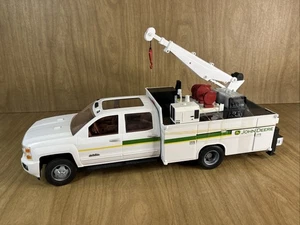ERTL 1/16 BIG FARM John Deere Chevy High Country Crane Truck 20" Lights Sounds - Picture 1 of 17
