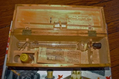 ŒNOLOGIE : EBULLIOMETRES ANCIENS DANS LEUR BOITE D’ORIGINE - Photo 1/4