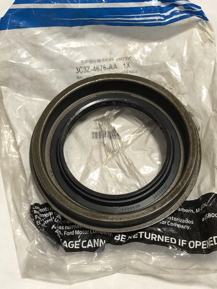 Подлинное уплотнение входа дифференциала шестерни Ford 3C3Z-4676-AA от оригинального производителя новое переднее заднее - Изображение 1 из 1