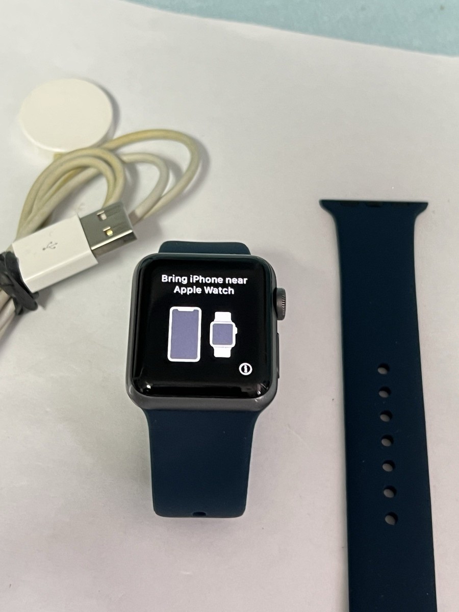 Apple Watch Series 3 Silver Aluminum Band Smart Watches for Apple Watch Series 3 Silver Aluminum Band Smart Watches for