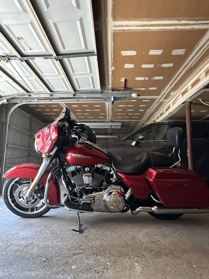 Harley Street Glide 2012 asiento de culata Foto 1 de 2