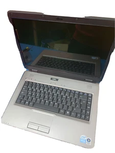 Used RM Notebook SW91 - i5 1st Gen - 8GB - 1TB - Win 10 BROKEN HINGES - Picture 1 of 2