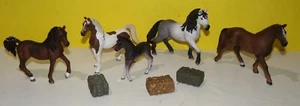 Lot of 5 Schleich Horses Small Figurines - Pinto Brown Ect - Picture 1 of 4