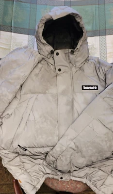 Timberland Men's Reflective Puffer Grey Jacket  NWT (Size Medium) - Image 1 of 4