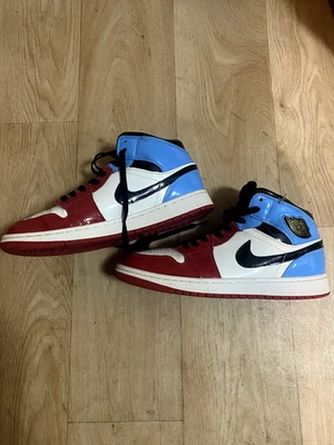 Talla 9.5 - Jordan 1 Retro OG High Fearless Foto 1 de 4