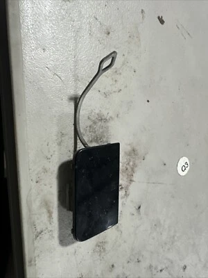 Tapa de gancho de remolque para parachoques delantero compatible con Mercedes-Benz W204 C230 C300 C280 OEM Foto 1 de 2