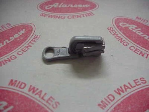 CURSORE REVERSIBILE ORIGINALE YKK VISLON ARGENTO 5V dall'AA al mondo con cerniera - Foto 1 di 2